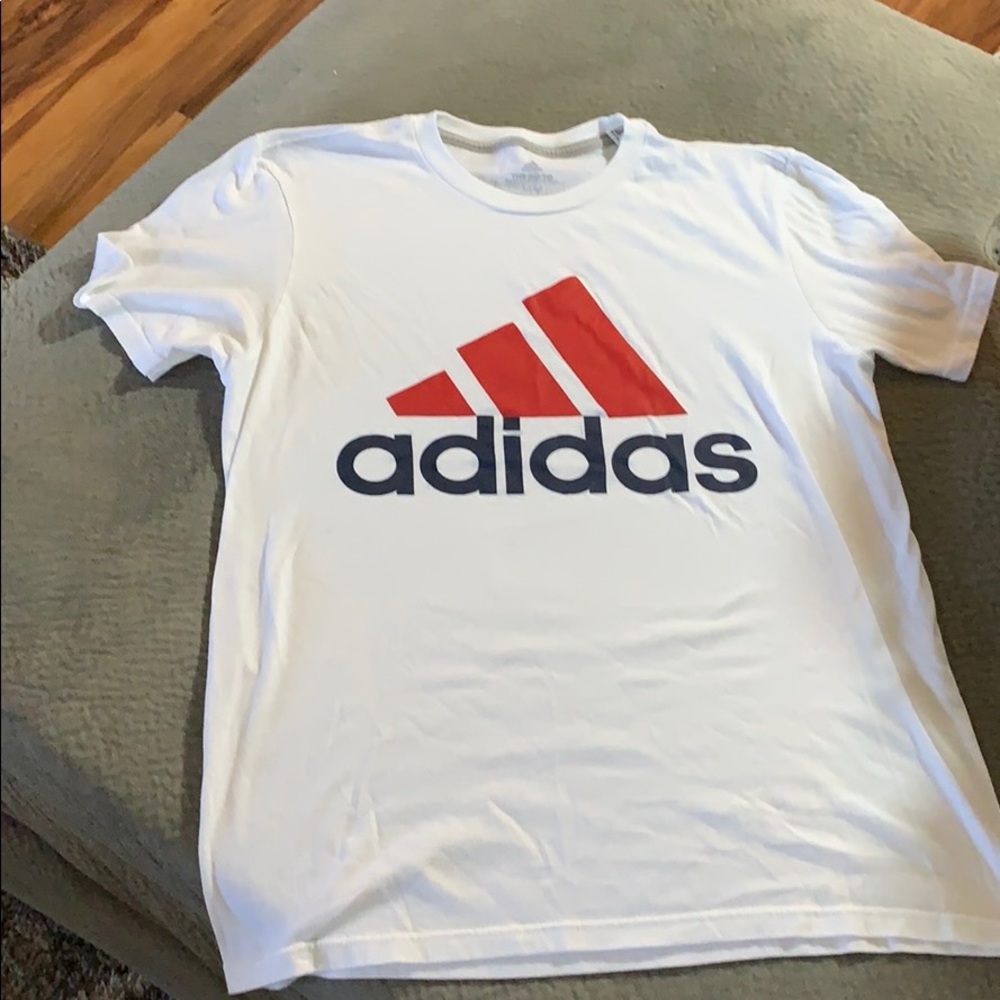 Men’s Adidas tee M